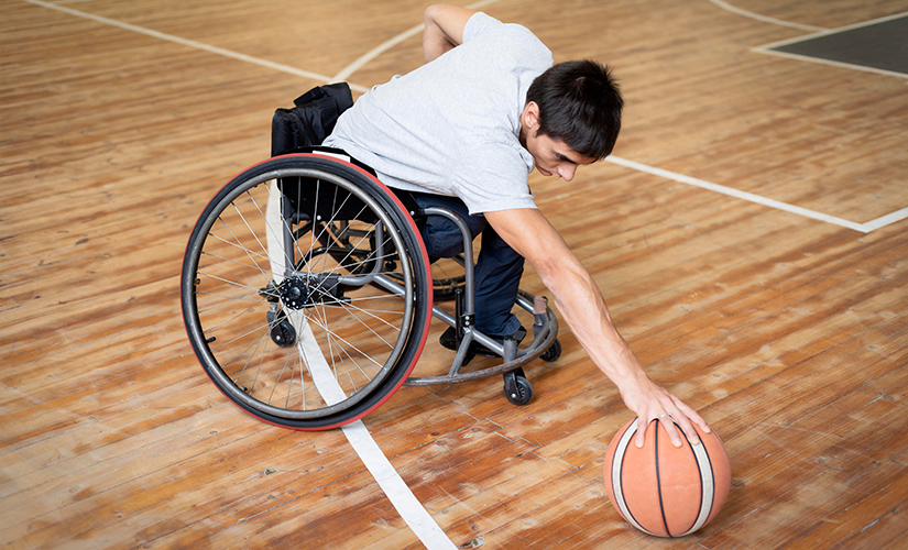Инвалиды занимаются спортом. Спорт для инвалидов. Спорт для людей с ограниченными возможностями. Инвалиды занимаются спортом картинка. Спорт инвалидов эмоции.