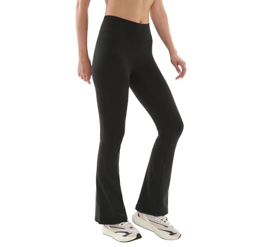 adidas Allme Ess Flare Kadın Eşofman Altı Siyah adidas Allme Ess Flare Kadın Eşofman Altı Siyah