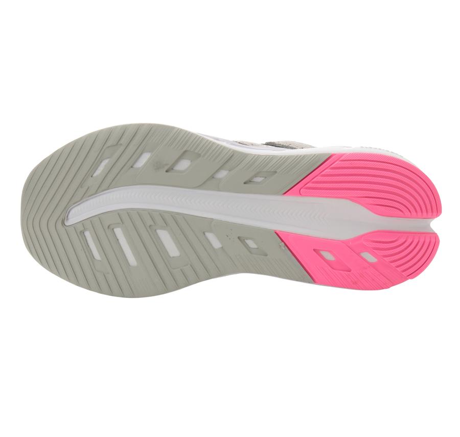 adidas Astrastar Kadın Spor Ayakkabı Beyaz adidas Astrastar Kadın Spor Ayakkabı Beyaz