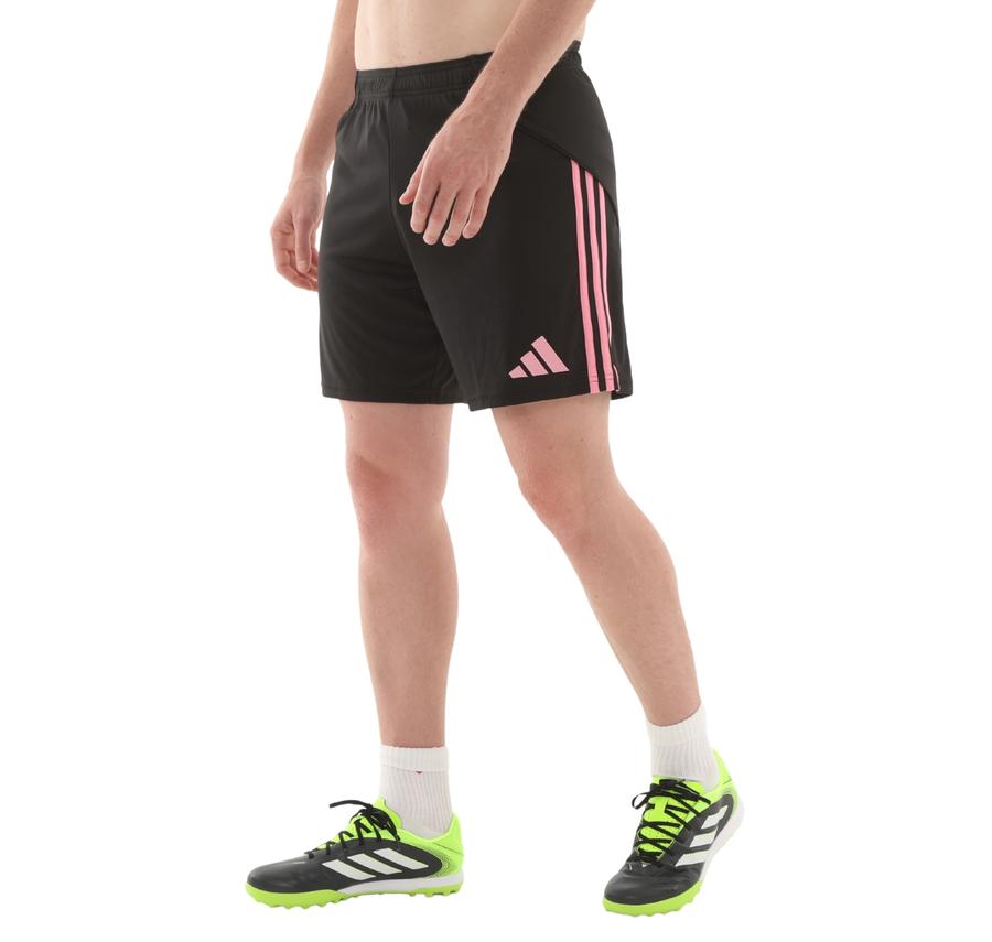 adidas Juventus 25-26 İç Saha Erkek Şort Ve Kapri Siyah adidas Juventus 25-26 İç Saha Erkek Şort Ve Kapri Siyah