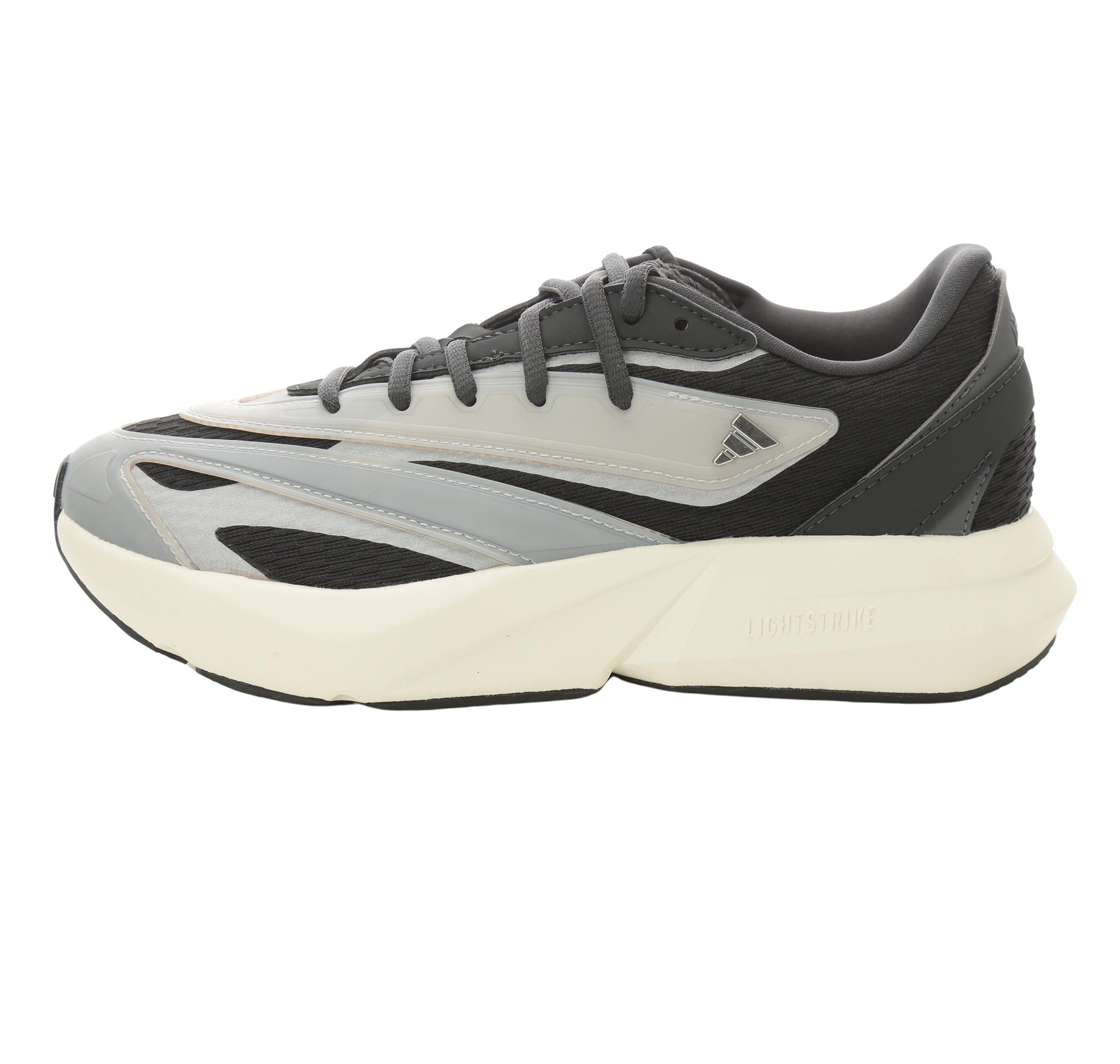 Женские кроссовки adidas Lightblaze