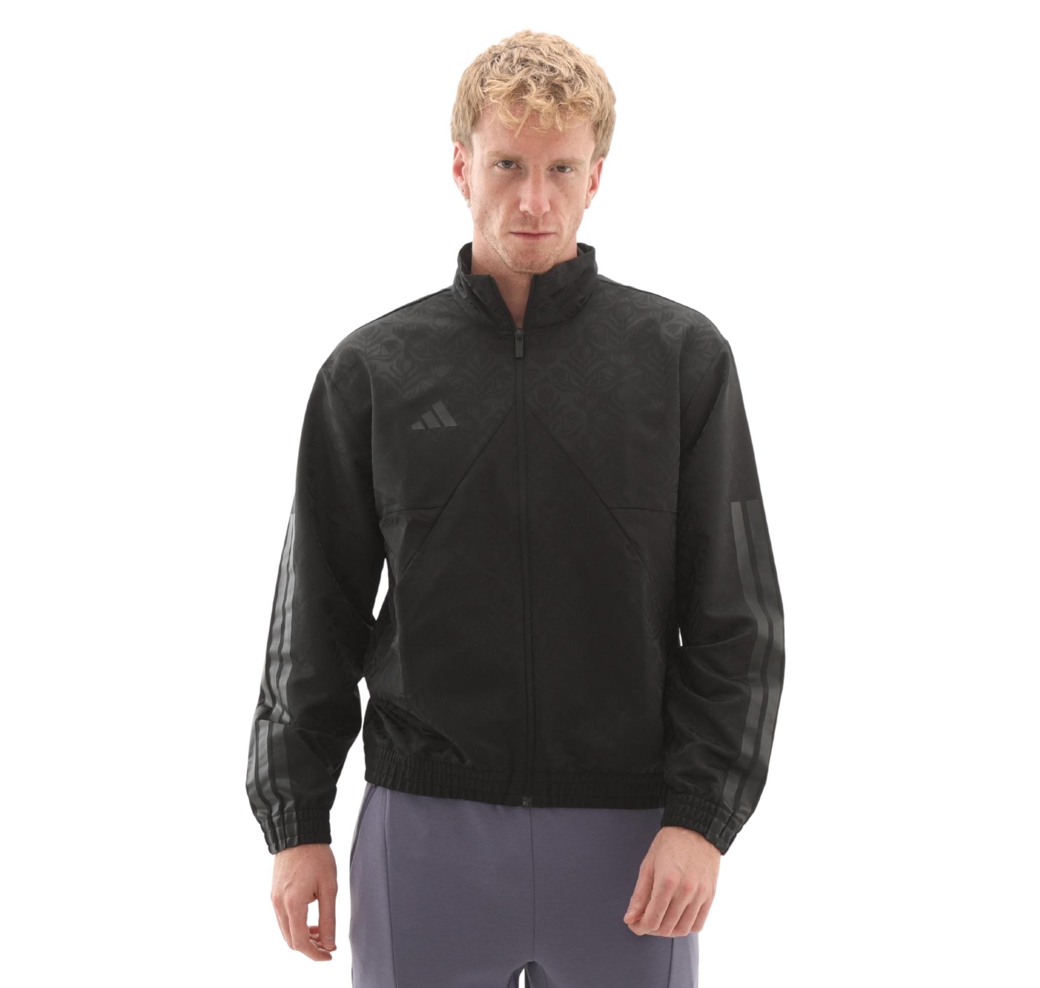 Мужская куртка adidas M Tiro Wv Tt Q3