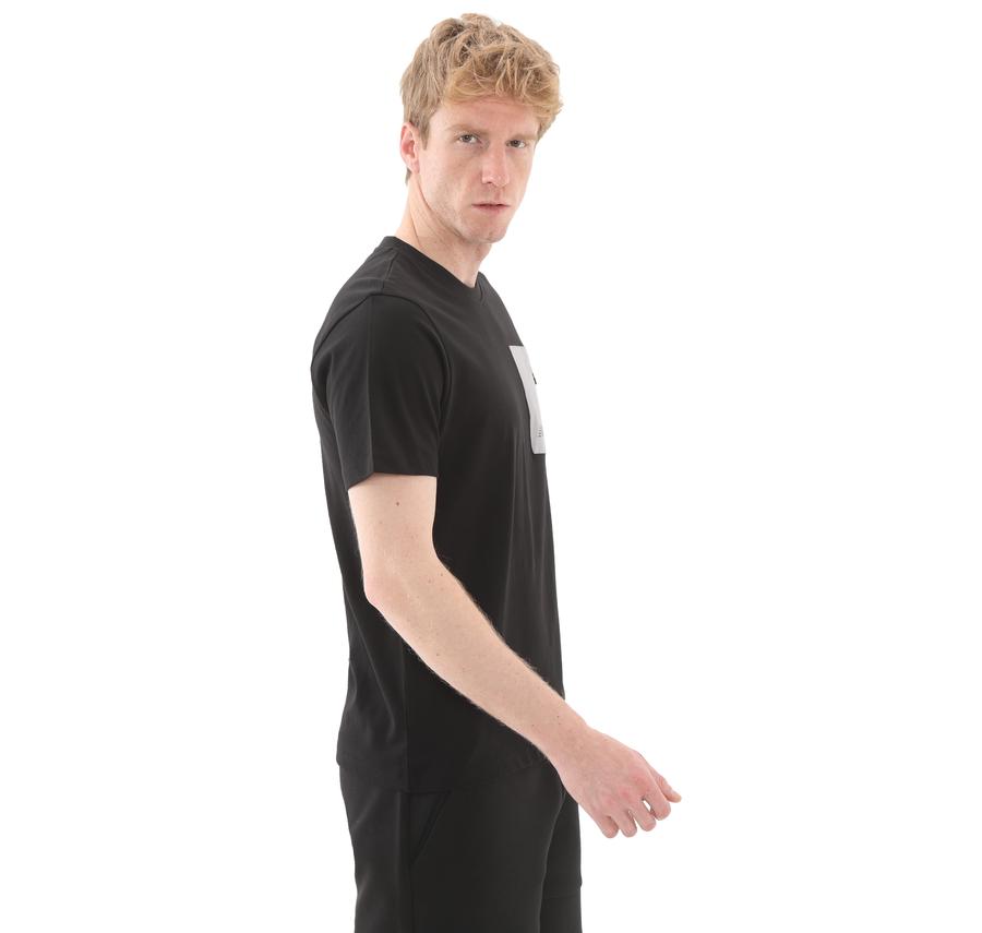 New Balance 1516 Erkek T-Shirt Siyah New Balance 1516 Erkek T-Shirt Siyah
