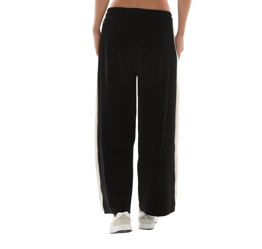 New Balance Wnp3506 Kadın Eşofman Altı Siyah New Balance Wnp3506 Kadın Eşofman Altı Siyah