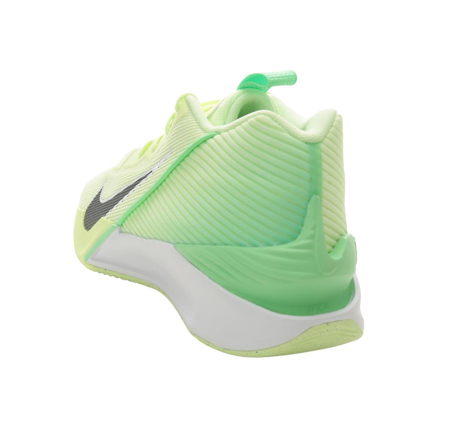 Nike G.t. Jump Academy Erkek Spor Ayakkabı Yeşil Nike G.t. Jump Academy Erkek Spor Ayakkabı Yeşil