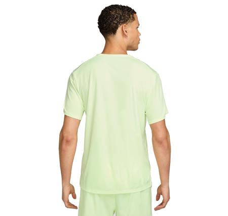 Nike M Nk Df Uv Mıler Ss Erkek T-Shirt Yeşil