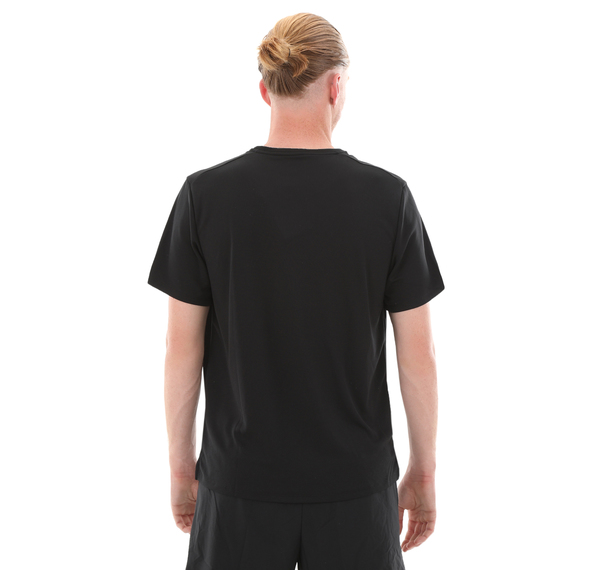 Nike M Nk Df Uv Mıler Ss Erkek T-Shirt Siyah Nike M Nk Df Uv Mıler Ss Erkek T-Shirt Siyah