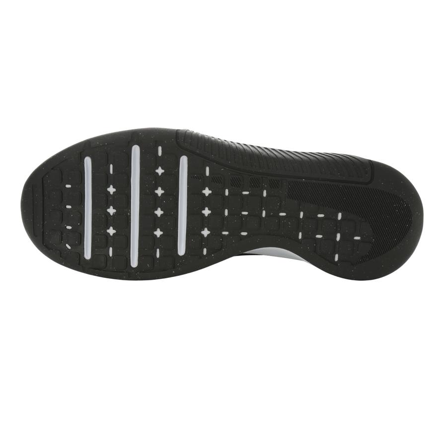 Nike Mc Trainer 3 Erkek Spor Ayakkabı Siyah Nike Mc Trainer 3 Erkek Spor Ayakkabı Siyah