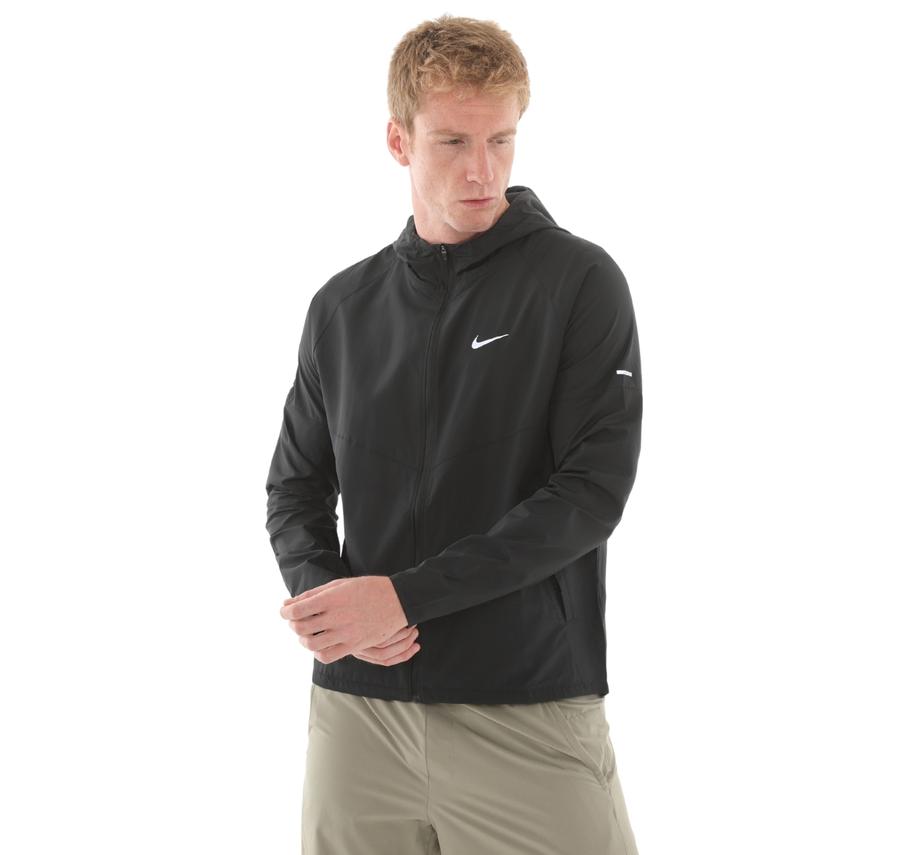 Nike Miler Erkek Yağmurluk-Rüzgarlık Siyah Nike Miler Erkek Yağmurluk-Rüzgarlık Siyah