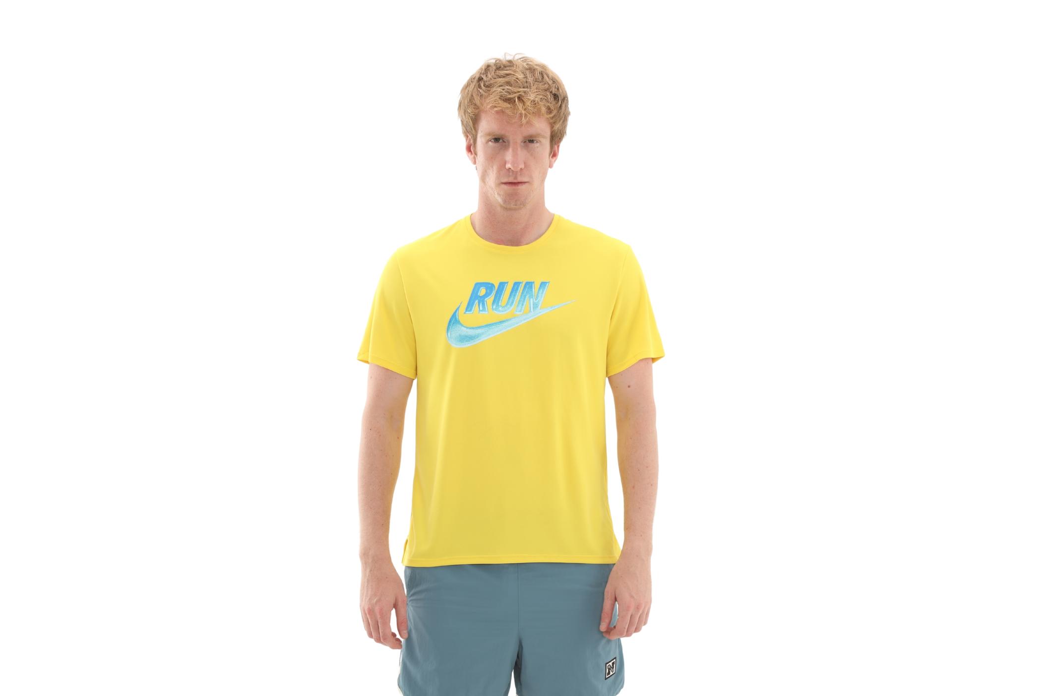Мужская футболка Nike Miler Run Energy Sari для бега