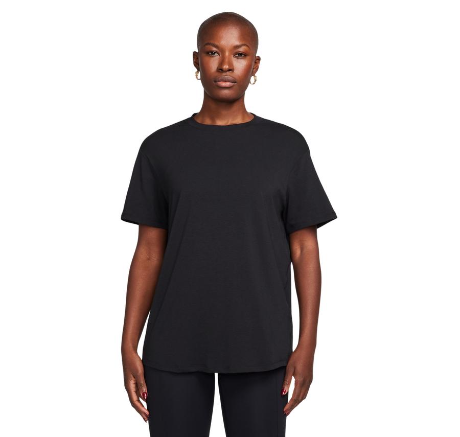 Nike One Relaxed Kadın T-Shirt Siyah Nike One Relaxed Kadın T-Shirt Siyah