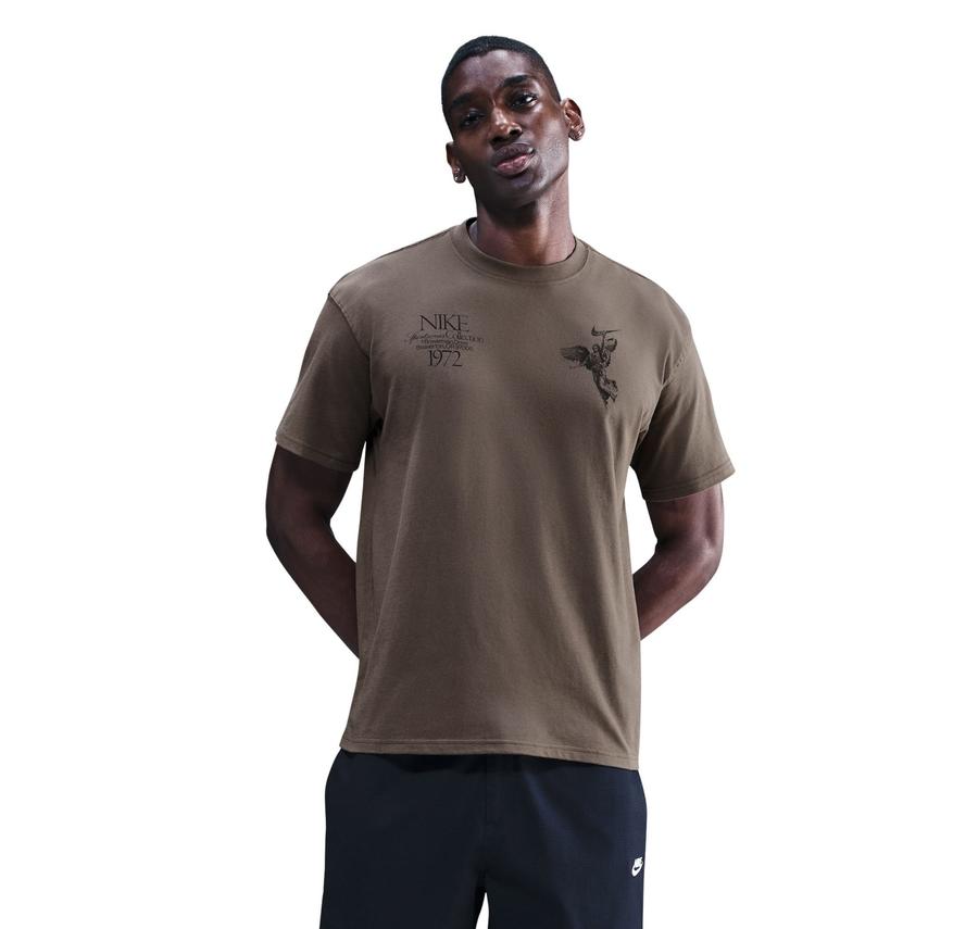 Nike Sportswear Erkek T-Shirt Kahve Nike Sportswear Erkek T-Shirt Kahve