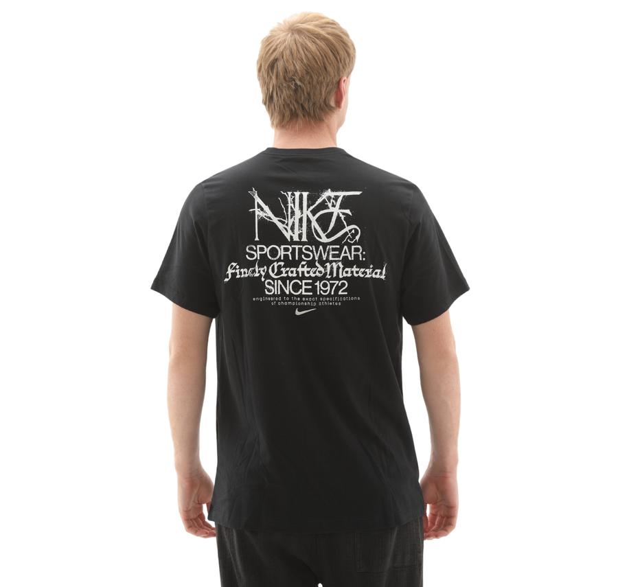 Nike Sportswear Erkek T-Shirt Siyah Nike Sportswear Erkek T-Shirt Siyah