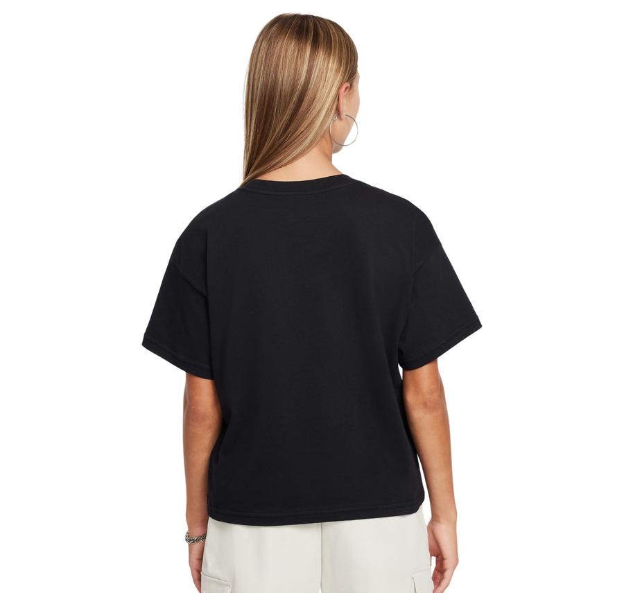 Nike Sportswear Essential Çocuk T-Shirt Siyah Nike Sportswear Essential Çocuk T-Shirt Siyah