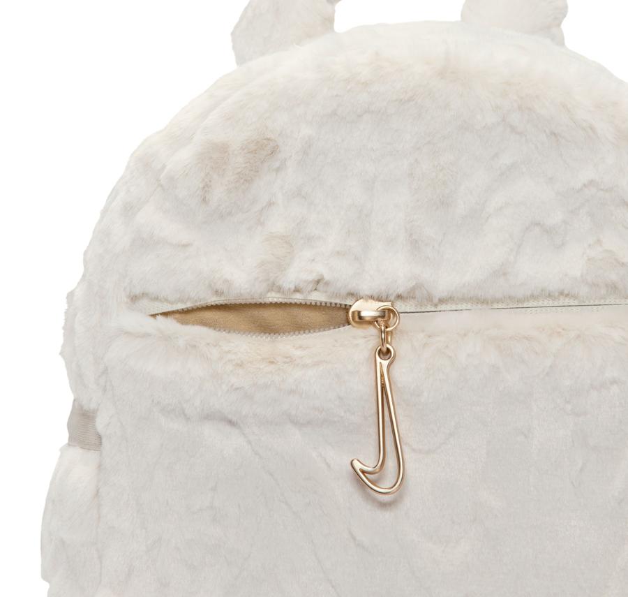 Nike Sportswear Futura Kadın Sırt Çantası Beyaz Nike Sportswear Futura Kadın Sırt Çantası Beyaz