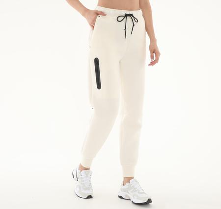 Nike Sportswear Tech Fleece Kadın Eşofman Altı Beyaz