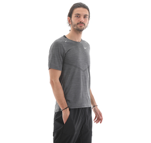 Nike Techknit Ultra Erkek T-Shirt Gri