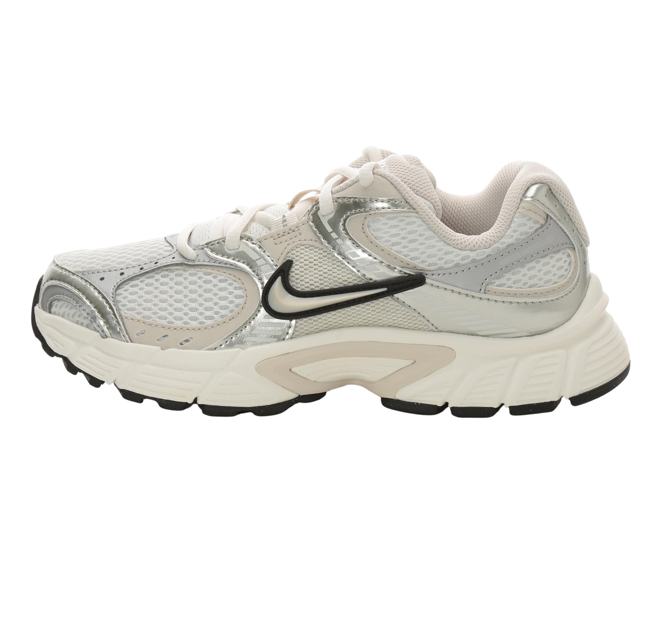 Женские кроссовки Nike V5 Rnr