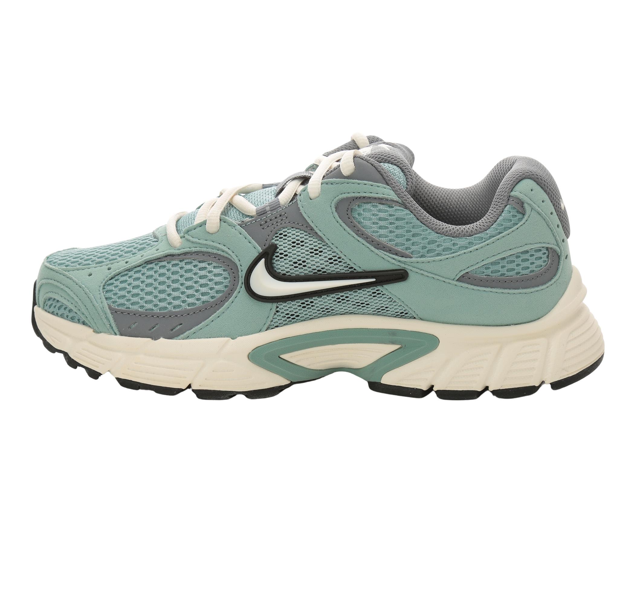 Женские кроссовки Nike V5 Rnr