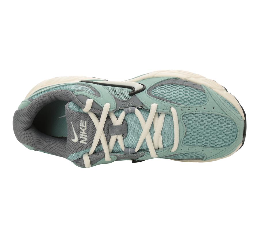Nike V5 Rnr Kadın Spor Ayakkabı Yeşil Nike V5 Rnr Kadın Spor Ayakkabı Yeşil