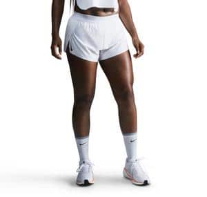 Nike W Nk Arswft Dfadv Mr 3In Short Kadın Şort Ve Kapri Beyaz