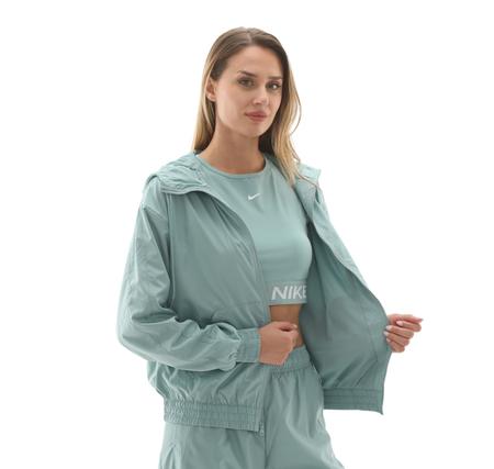 Nike W Nsw Essntl Uv Wvn Jkt Hd Kadın Yağmurluk-Rüzgarlık Yeşil