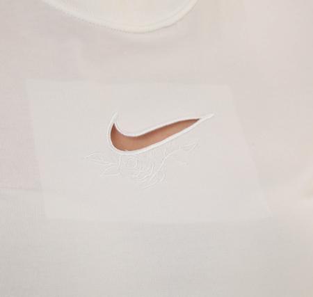 Nike W Nsw Nk Chll Knt Tee Vday Kadın T-Shirt Beyaz