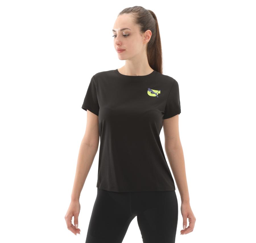 Puma Graphıcs Runnıng Illustratıo Kadın T-Shirt Siyah Puma Graphıcs Runnıng Illustratıo Kadın T-Shirt Siyah