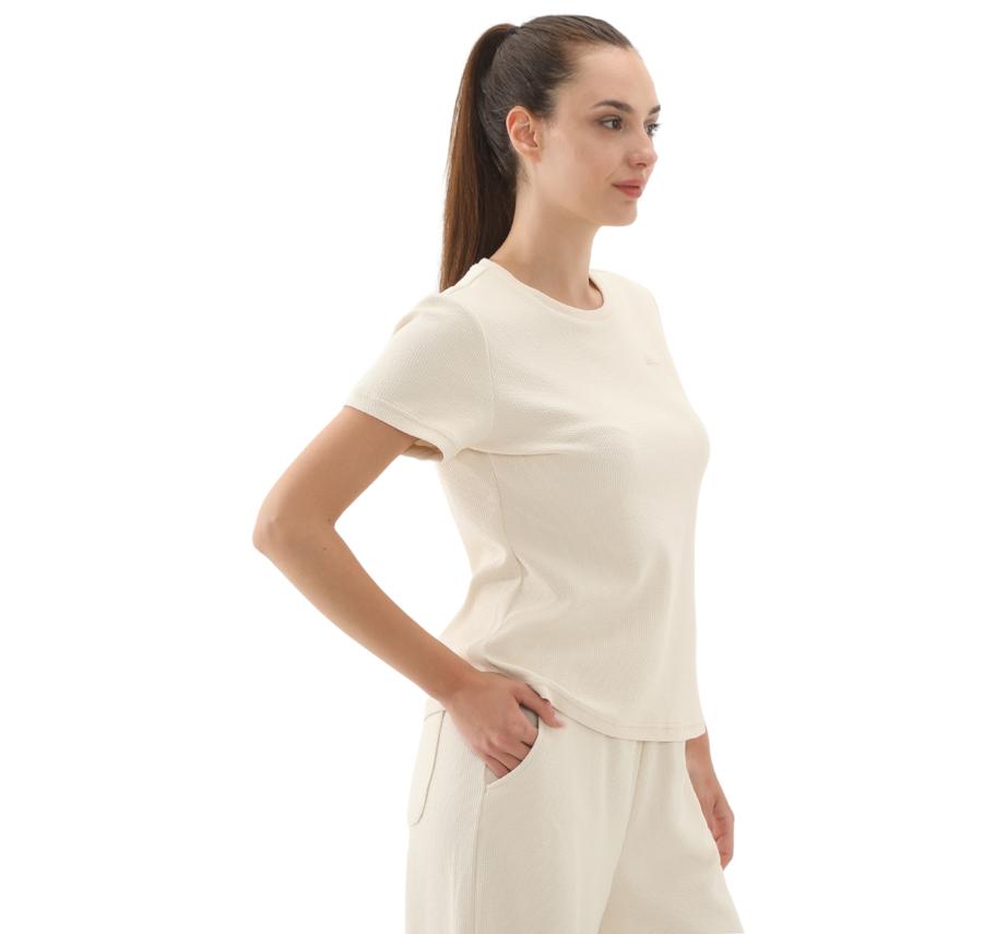 Puma Her Tee Kadın T-Shirt Beyaz Puma Her Tee Kadın T-Shirt Beyaz