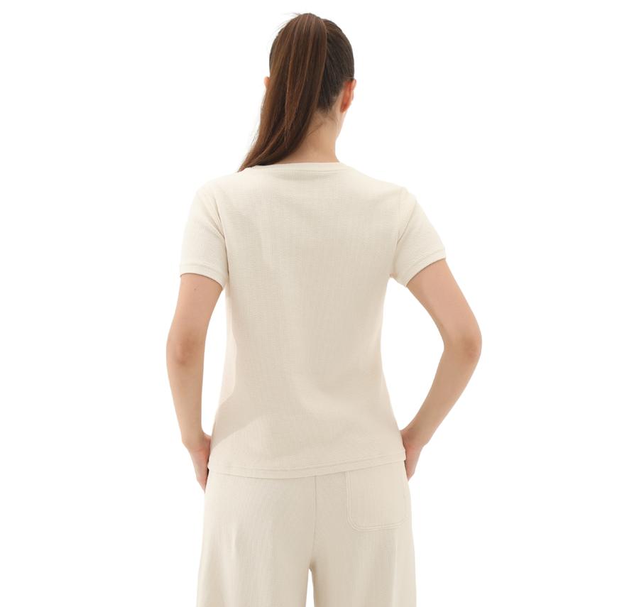 Puma Her Tee Kadın T-Shirt Beyaz Puma Her Tee Kadın T-Shirt Beyaz