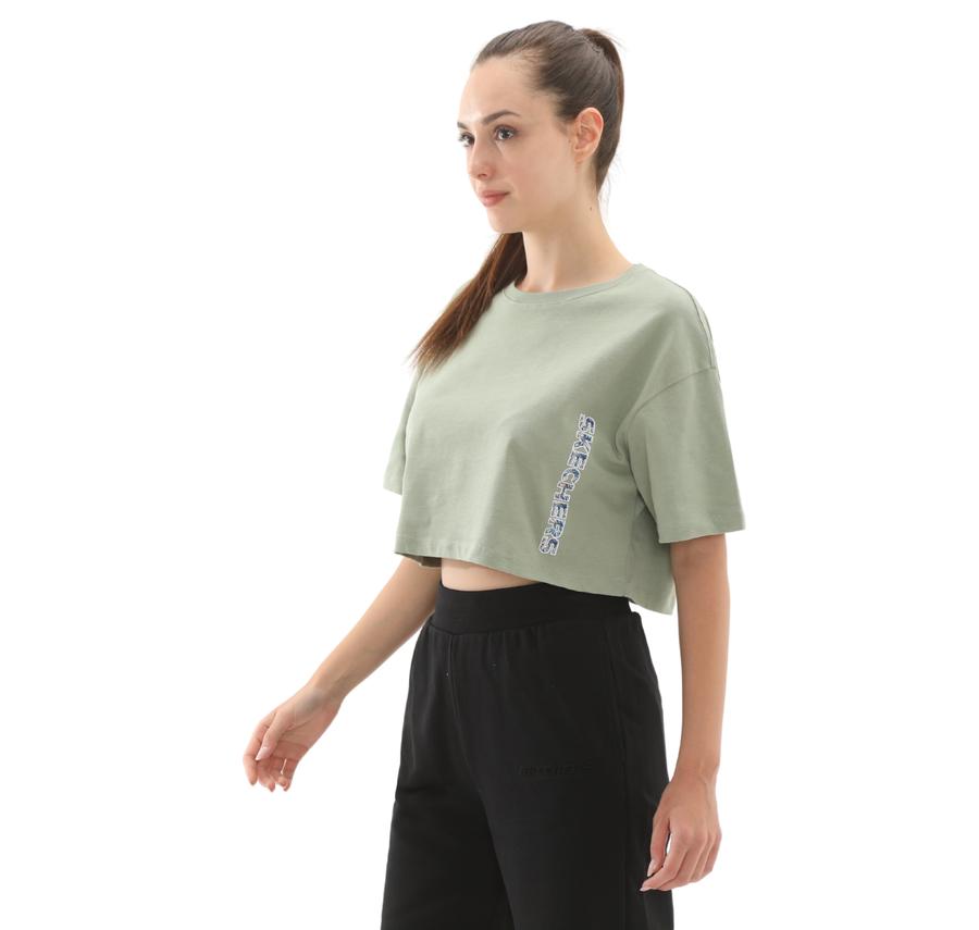 Skechers W Crop Fit Graphic Tee T-Shirt Kadın T-Shirt Yeşil Skechers W Crop Fit Graphic Tee T-Shirt Kadın T-Shirt Yeşil