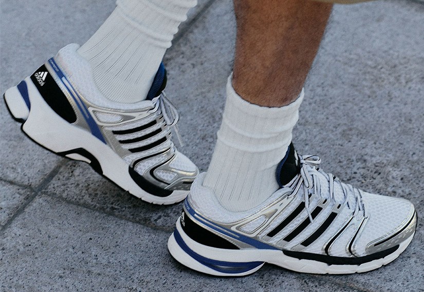 Yorulmak Bilmeyen Koşucuların Tercihi: adidas adistar ile Mesafe Tanımayın Yorulmak Bilmeyen Koşucuların Tercihi: adidas adistar ile Mesafe Tanımayın