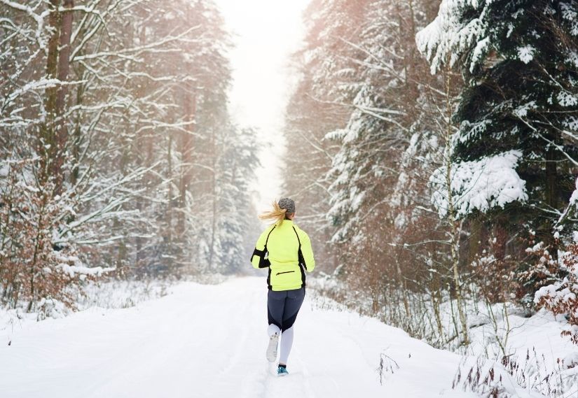 Karlı Havalarda Koşu Yaparken Dikkat Etmeniz Gereken 5 Altın Kural Karlı Havalarda Koşu Yaparken Dikkat Etmeniz Gereken 5 Altın Kural