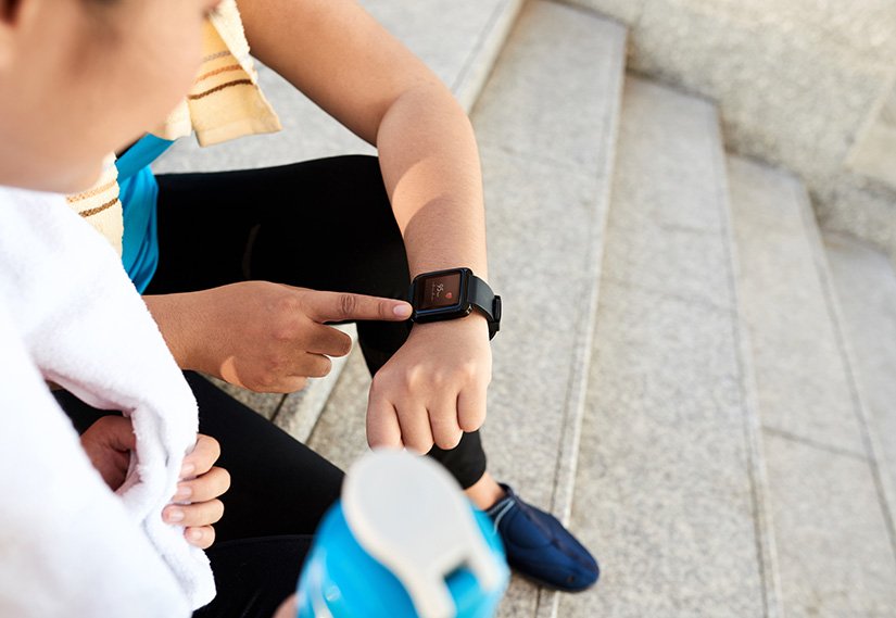 Akıllı Saat ve Bileklikler: Performansınızı Takip Etmek Neden Önemli? Akıllı Saat ve Bileklikler: Performansınızı Takip Etmek Neden Önemli?