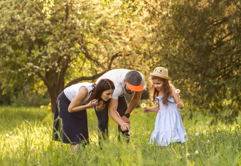 Çimlerde Yapabileceğiniz Fiziksel Aktiviteler Çimlerde Yapabileceğiniz Fiziksel Aktiviteler