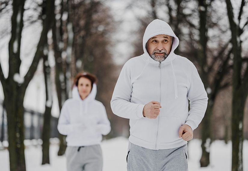 Soğuk Havalarda Koşu Keyfi: Doğru Kıyafet Seçimi ve İpuçları Soğuk Havalarda Koşu Keyfi: Doğru Kıyafet Seçimi ve İpuçları