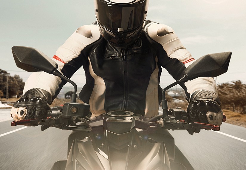 Tek Teker Arif'in Mirası: Toprak Razgatlıoğlu'nun Kanındaki Cesaret ve Büyüleyici Hayat Hikayesi Tek Teker Arif'in Mirası: Toprak Razgatlıoğlu'nun Kanındaki Cesaret ve Büyüleyici Hayat Hikayesi