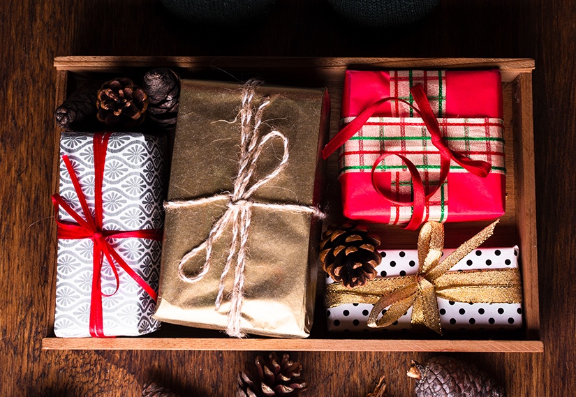 Bütçenizi Zorlamadan Sevdiklerinizi Sevindirin: Uygun Fiyatlı ve Şık Yılbaşı Hediye Önerileri Bütçenizi Zorlamadan Sevdiklerinizi Sevindirin: Uygun Fiyatlı ve Şık Yılbaşı Hediye Önerileri