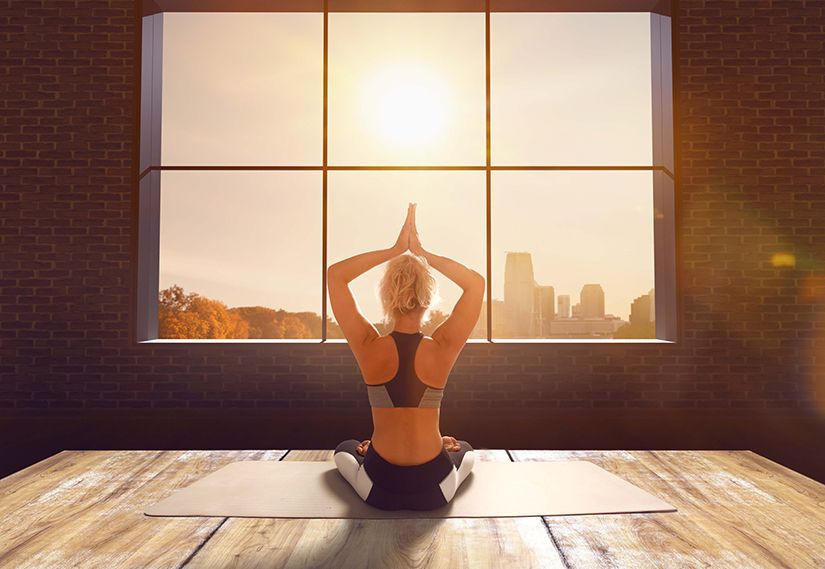 Yoga ve Pilates'in Dingin Gücü: Kışın Bedeninizi ve Zihninizi Esnetin Yoga ve Pilates'in Dingin Gücü: Kışın Bedeninizi ve Zihninizi Esnetin