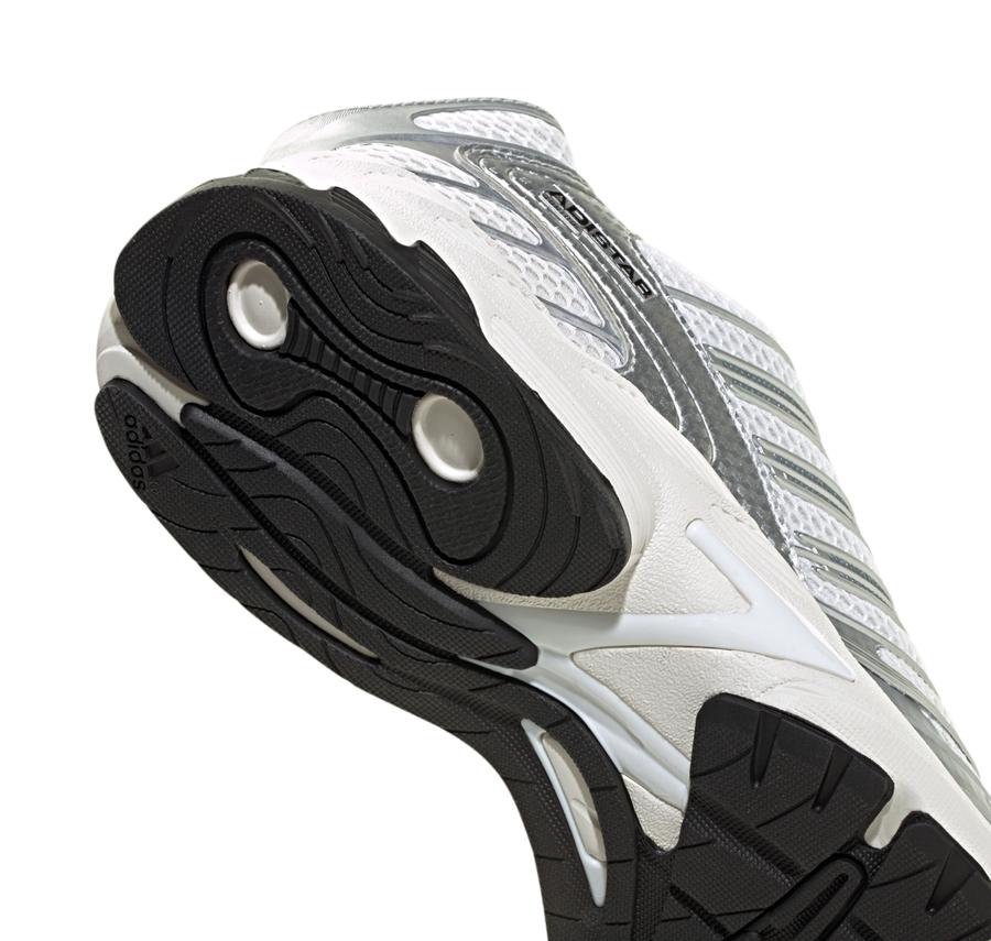 adidas Adıstar Control 3 Erkek Spor Ayakkabı adidas Adıstar Control 3 Erkek Spor Ayakkabı