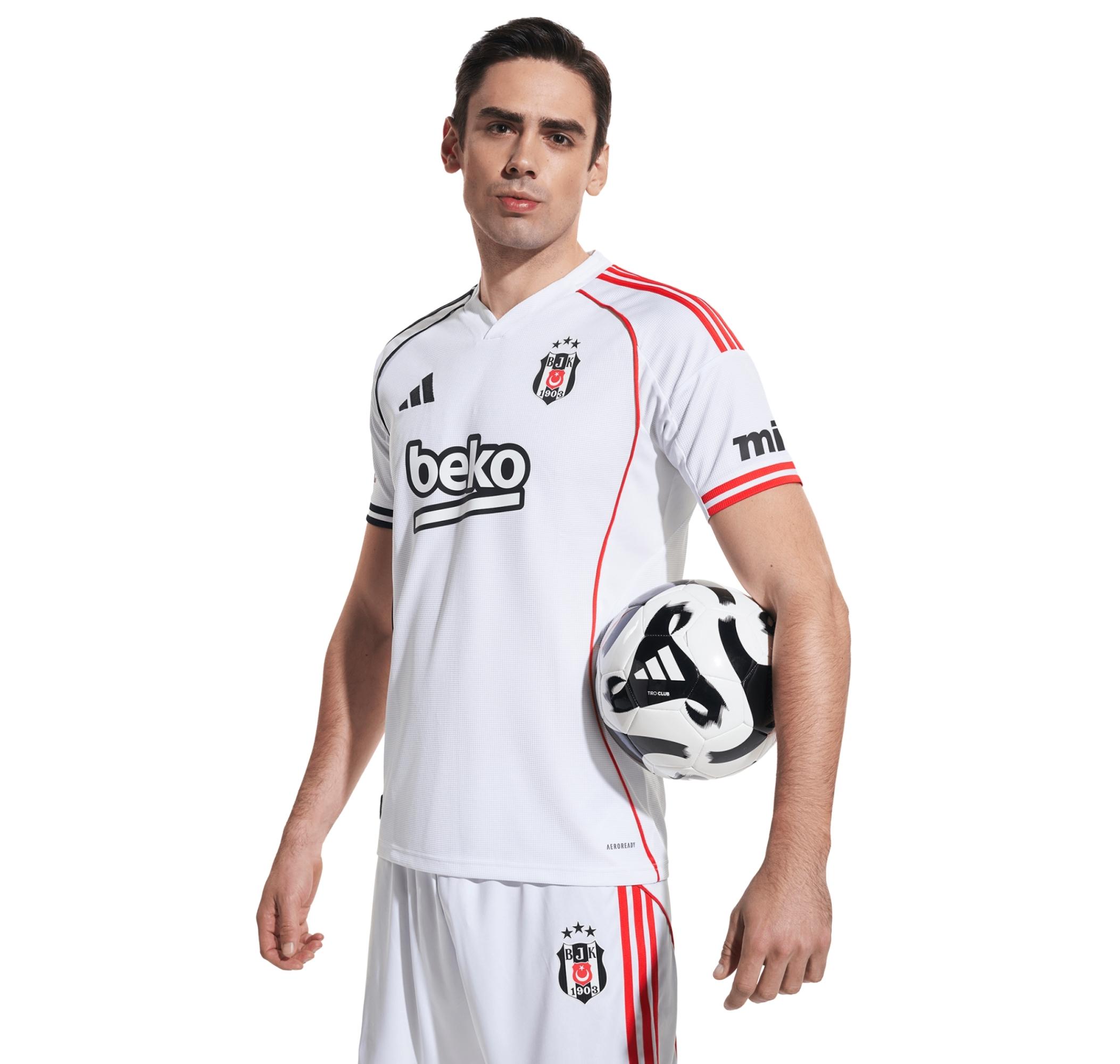 Мужские  adidas Bjk Beşiktaş Jk 25-26 İç Saha Forma