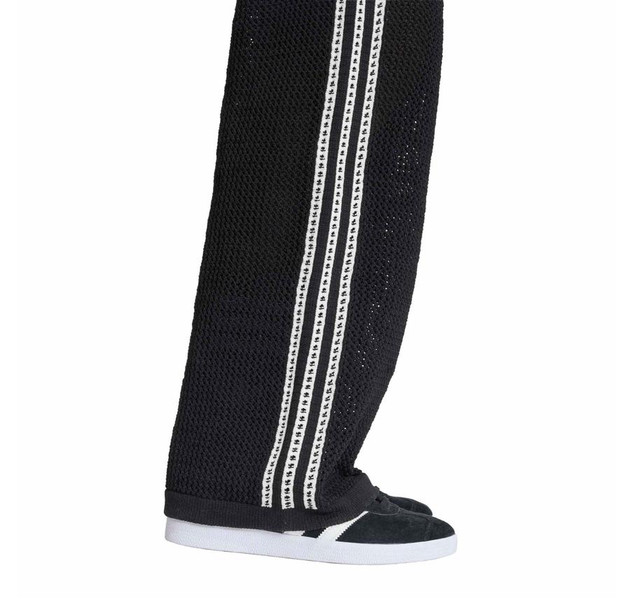 adidas Crochet Tp Kadın Eşofman Takımı Siyah adidas Crochet Tp Kadın Eşofman Takımı Siyah