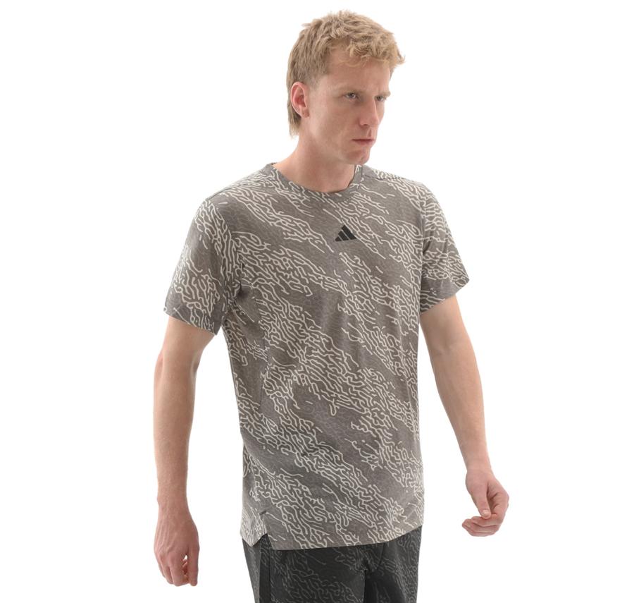 adidas D4T Aop Tee Erkek T-Shirt Gri adidas D4T Aop Tee Erkek T-Shirt Gri