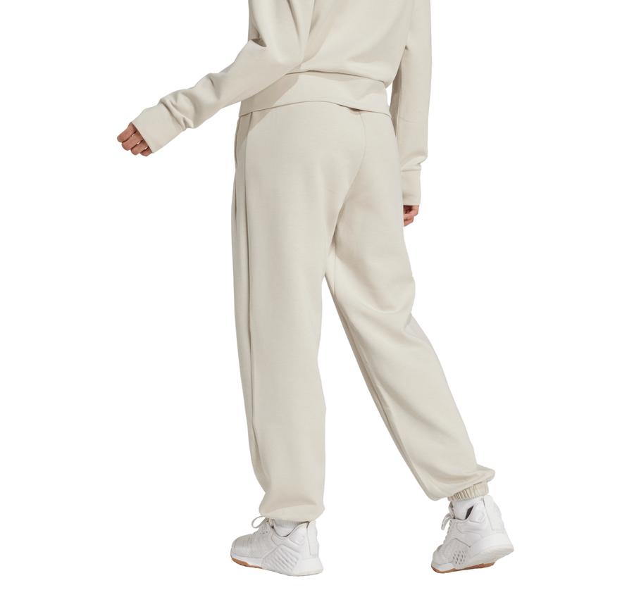 adidas D4T Knıt Pant Kadın Eşofman Altı adidas D4T Knıt Pant Kadın Eşofman Altı