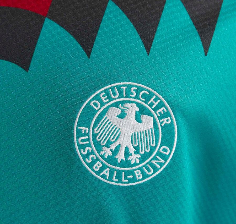 adidas Dfb Almanya Jsy 94 Erkek T-Shirt Yeşil adidas Dfb Almanya Jsy 94 Erkek T-Shirt Yeşil