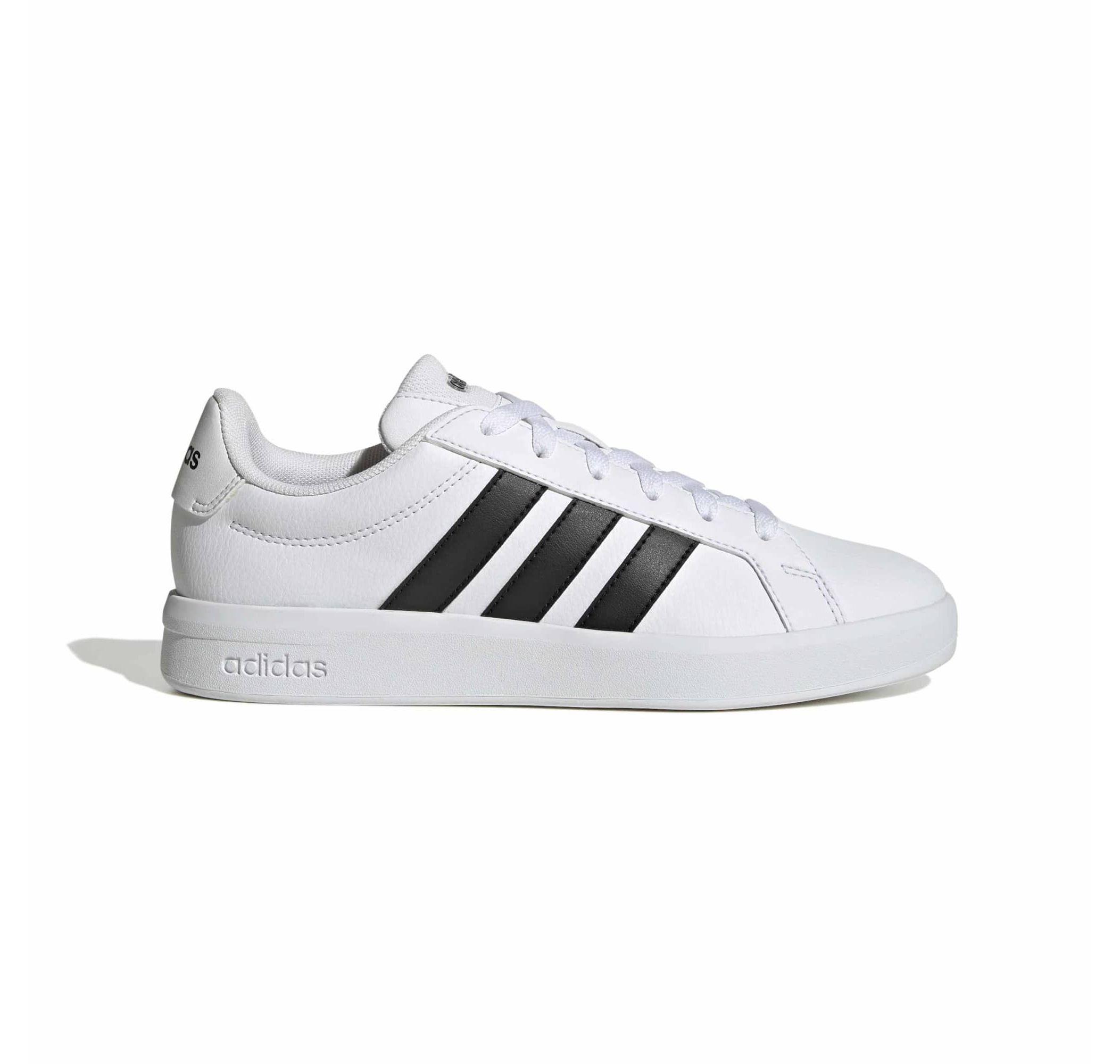 Женские кроссовки adidas Grand Court Base 3.0