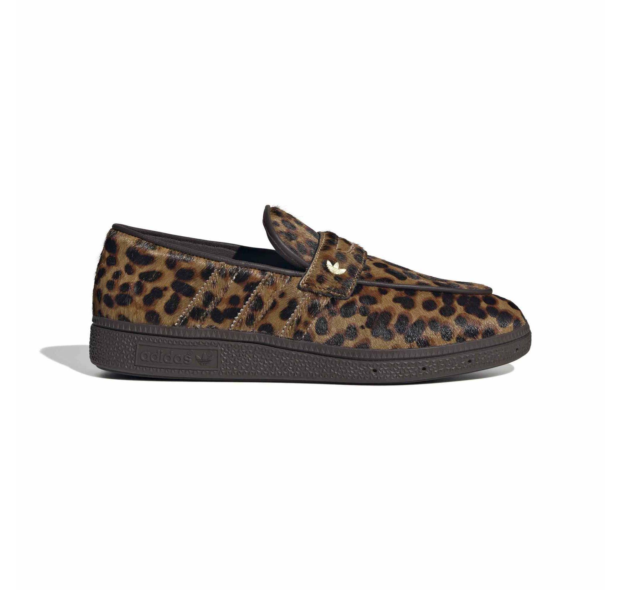 Женские кроссовки adidas Handball Spezial Loafer W