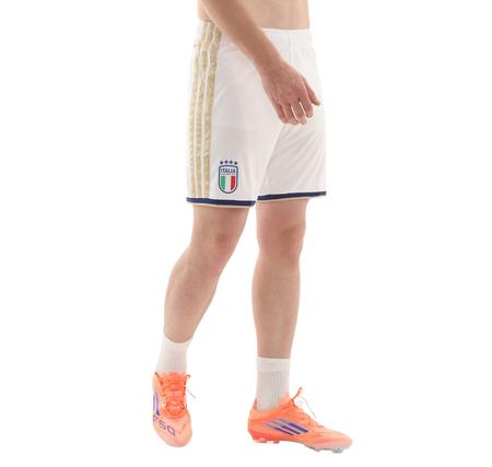 adidas İtalya 26 İç Saha Erkek Şort Ve Kapri Beyaz adidas İtalya 26 İç Saha Erkek Şort Ve Kapri Beyaz