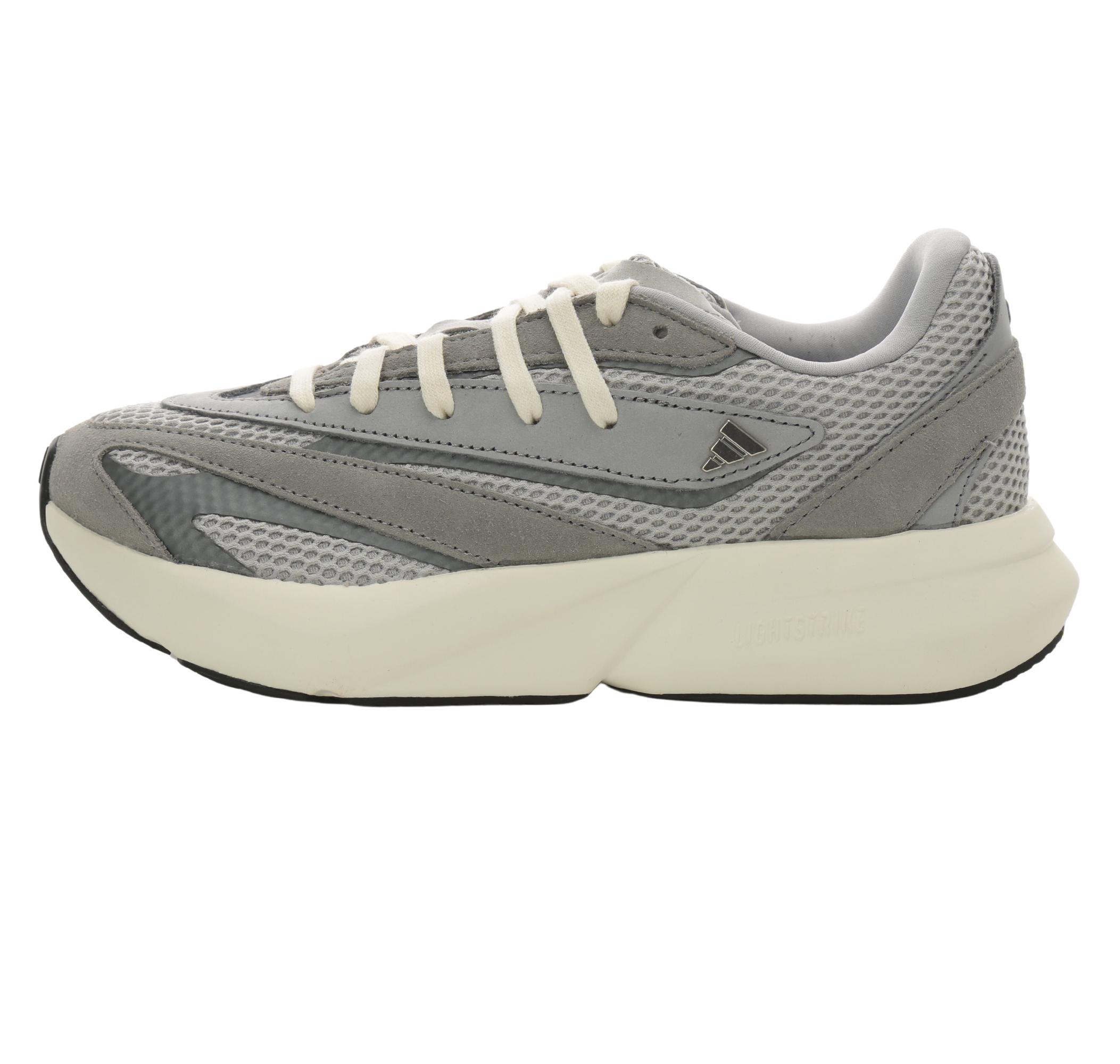 Женские кроссовки adidas Lightblaze