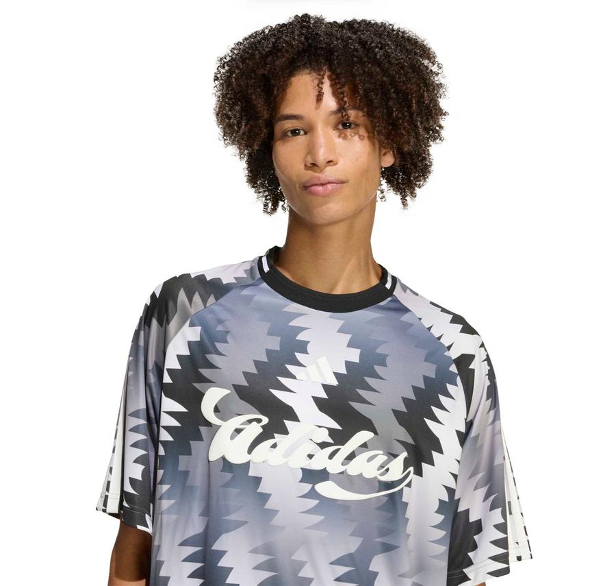 adidas House Of Tiro X Common Goal Erkek T-Shirt Gri adidas House Of Tiro X Common Goal Erkek T-Shirt Gri